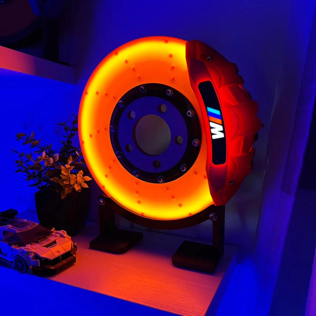 Wheelix™ LED Rims: the car enthusiasts ultimate ambient glow